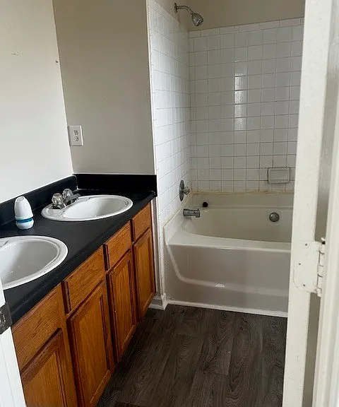 5675 Hampton Ct — Photo 23