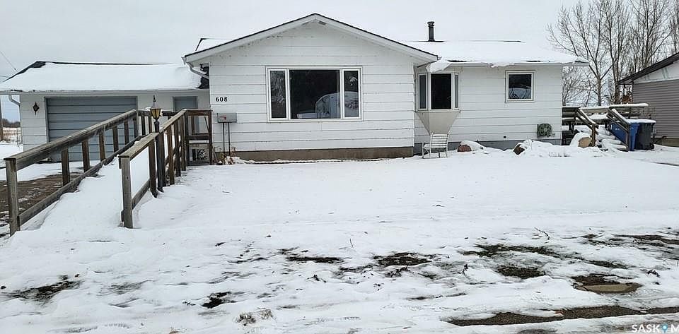 1st image of 608 Boscurvis Ave