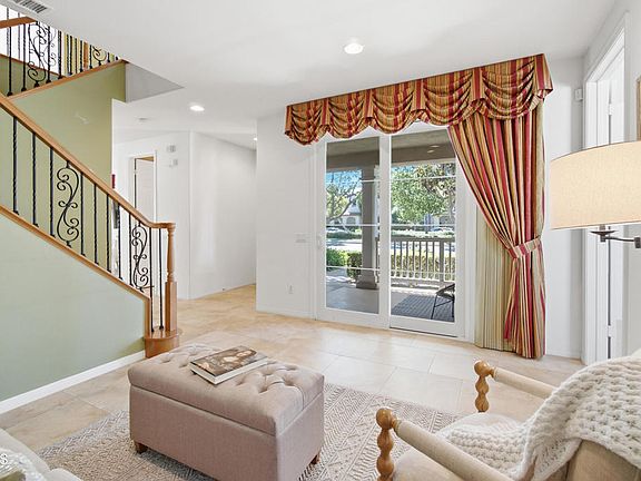 5th image of 408 Village Commons Blvd