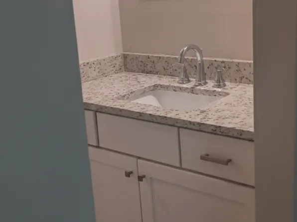 35 Claybrook, 35 N Claybrook St #1, Memphis, TN 38104