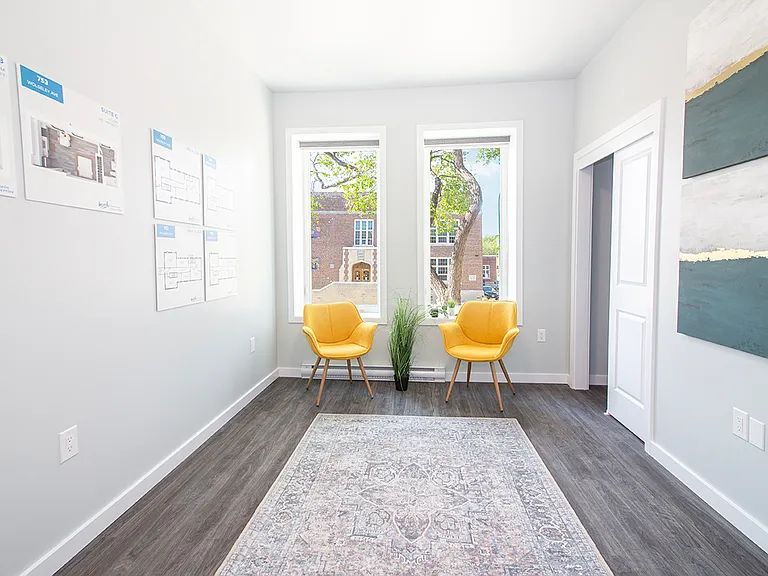 753 Wolseley Ave #306 — Photo 12