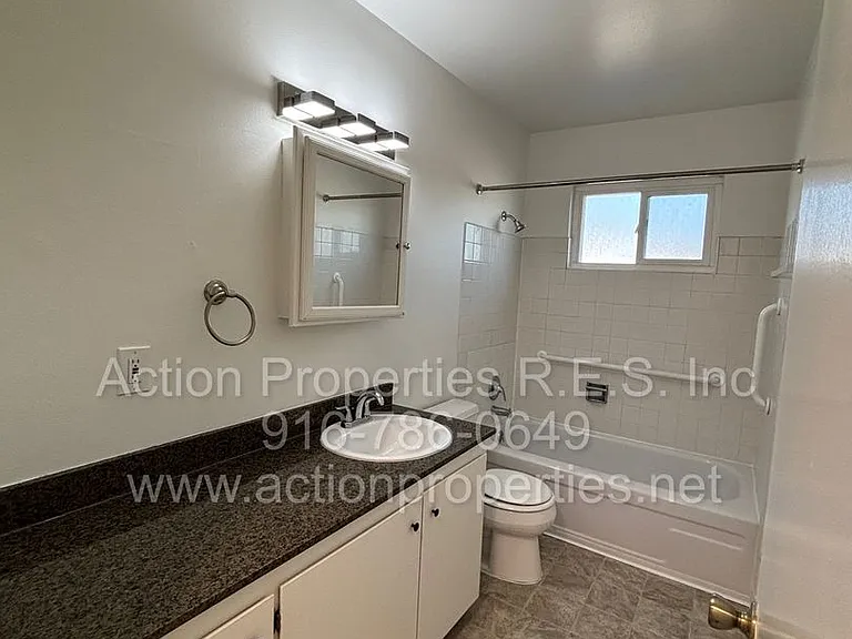 303 Harding Blvd #4 — Photo 25