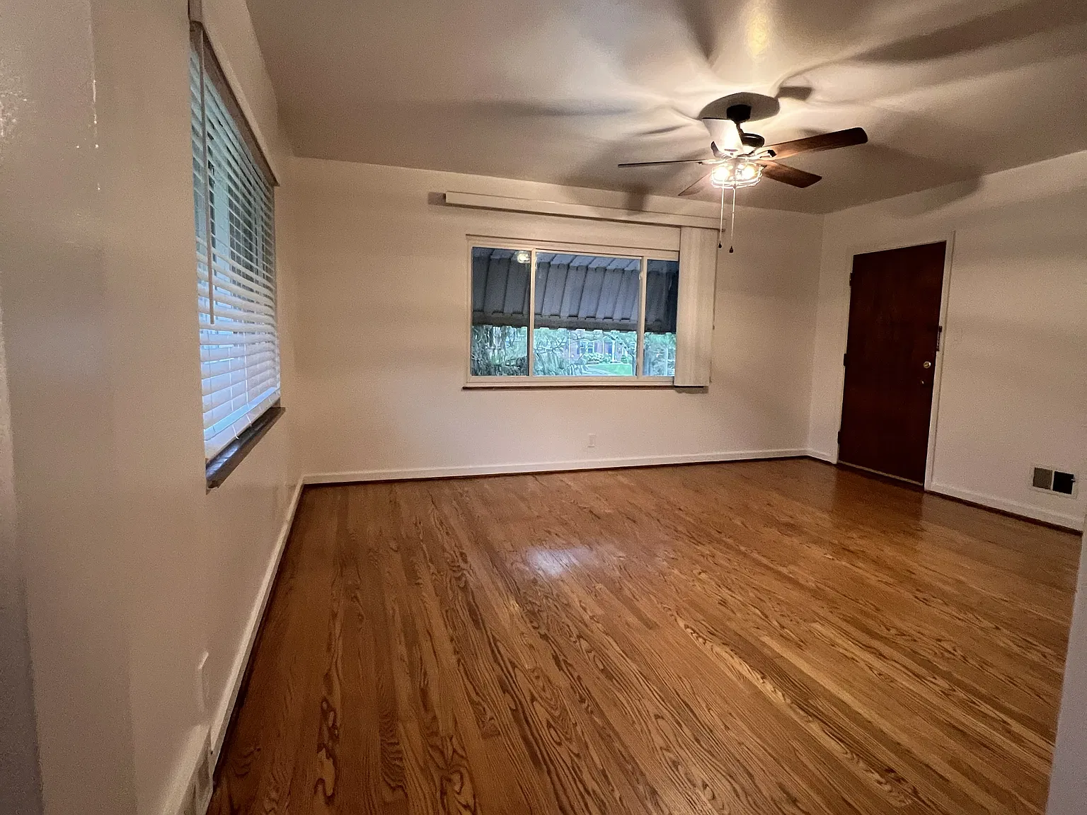 2 bed, 1100 sqft, $1,250 — Photo 2