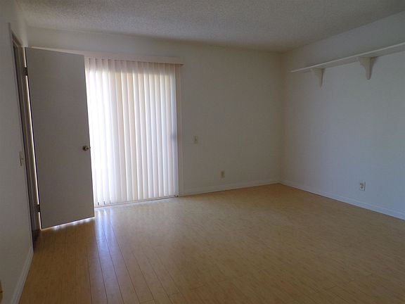4th image of 1498 S Sunflower Cir
