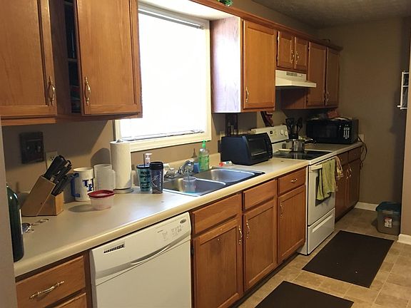 4th image of 1016 Blackwell Ct