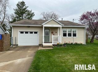501 S Sheppard St, Woodson, IL 62695