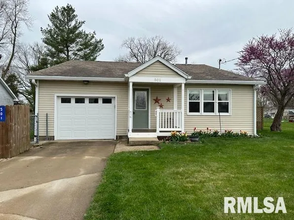 501 S Sheppard St, Woodson, IL 62695