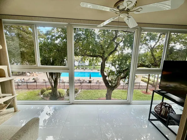 2004 GRANADA Drive #M3, Coconut Creek, FL 33066