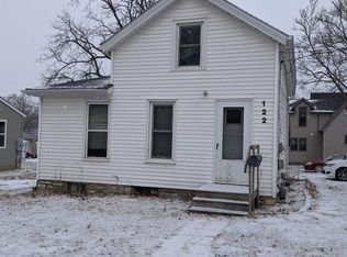 122 Walnut St, Cedar Falls, IA 50613