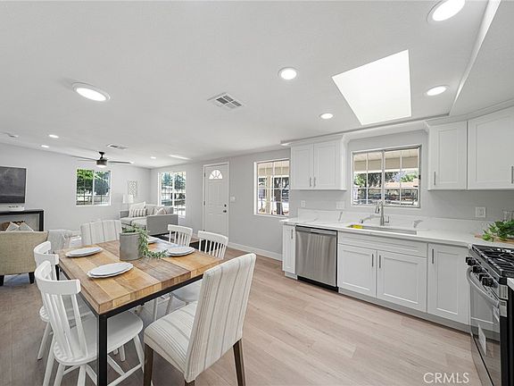 5th image of 40722 Stetson Ave