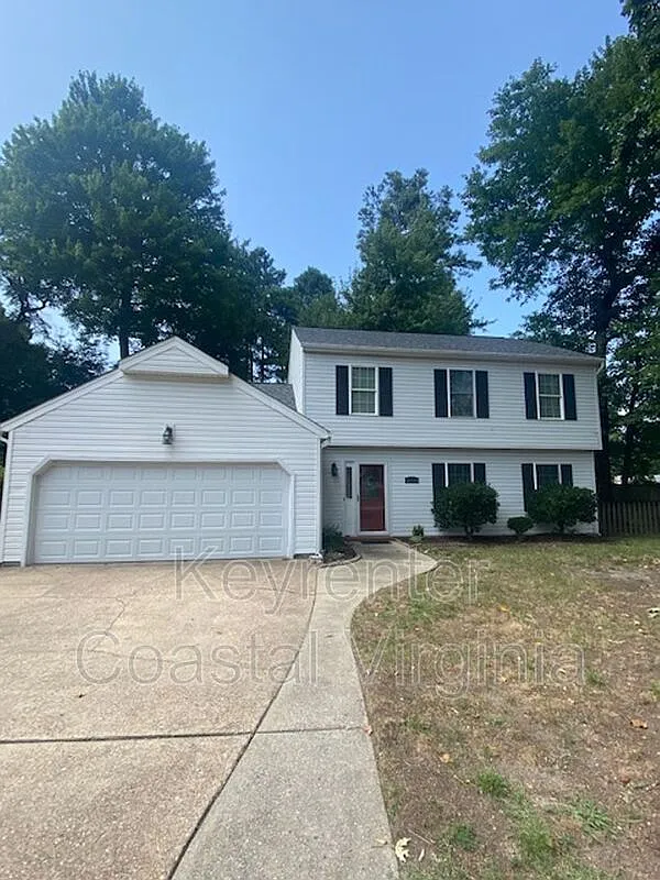 3 bed, 2.5 bath, 1835 sqft, $2,400 — Photo 1