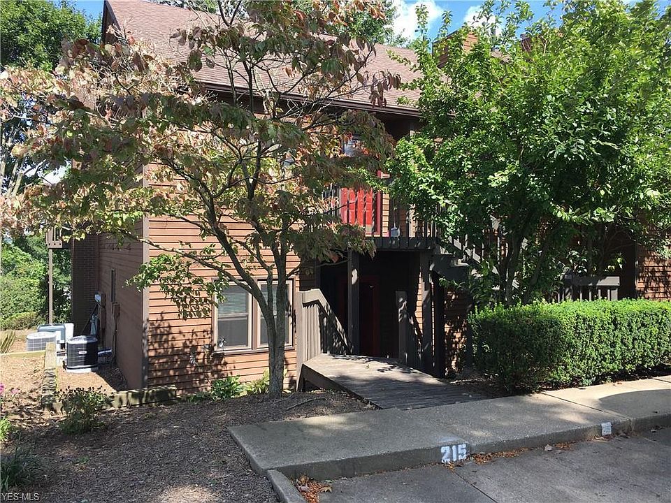 1st image of 214 Clubside Dr NW