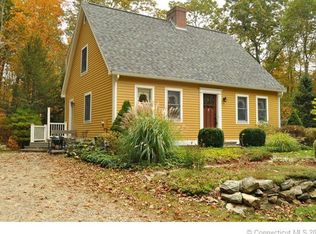 26 Woodland Rd, Mansfield, CT 06268