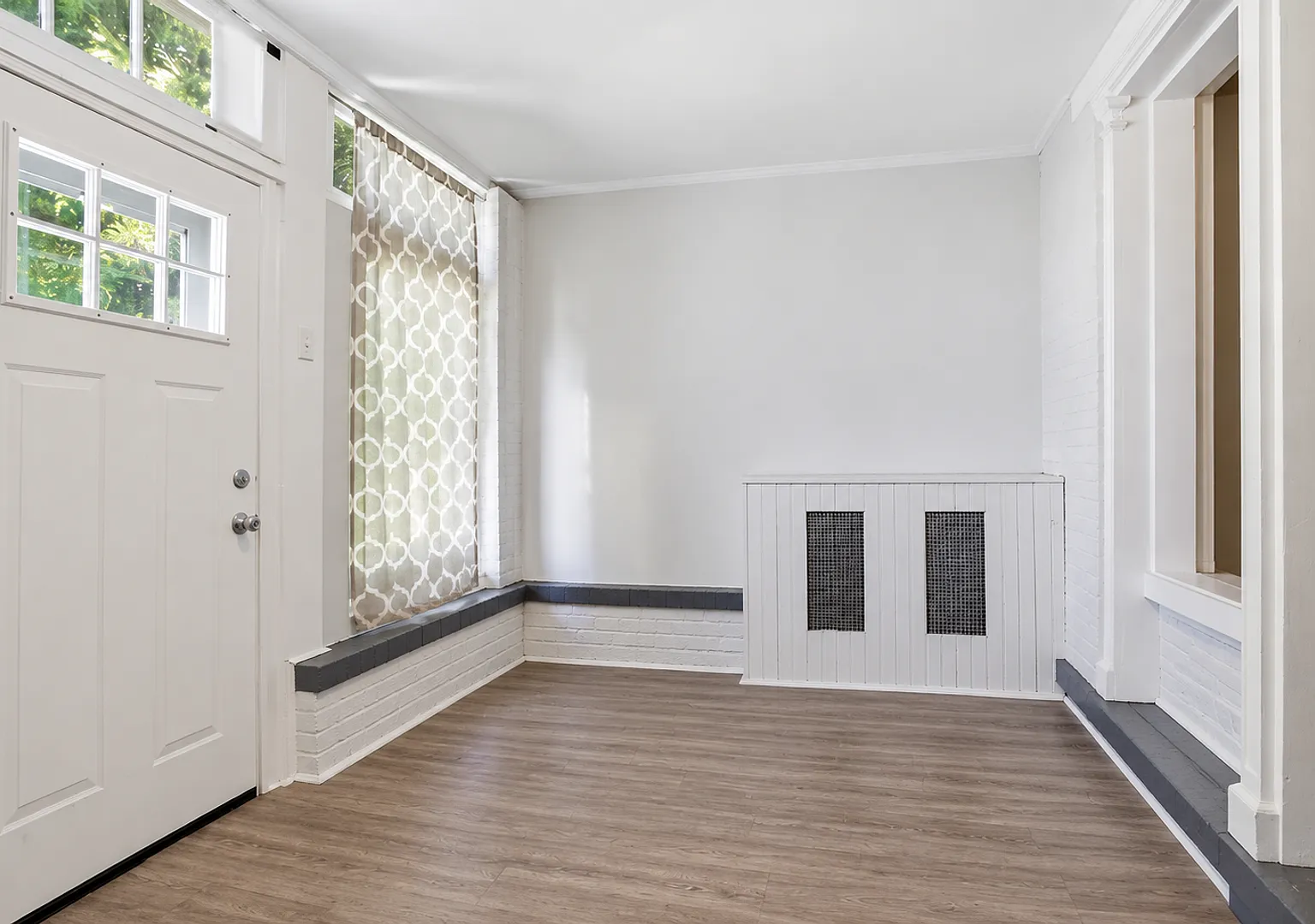 Spacious 5 Bedroom Home for Rent Lebanon, PA — Photo 3