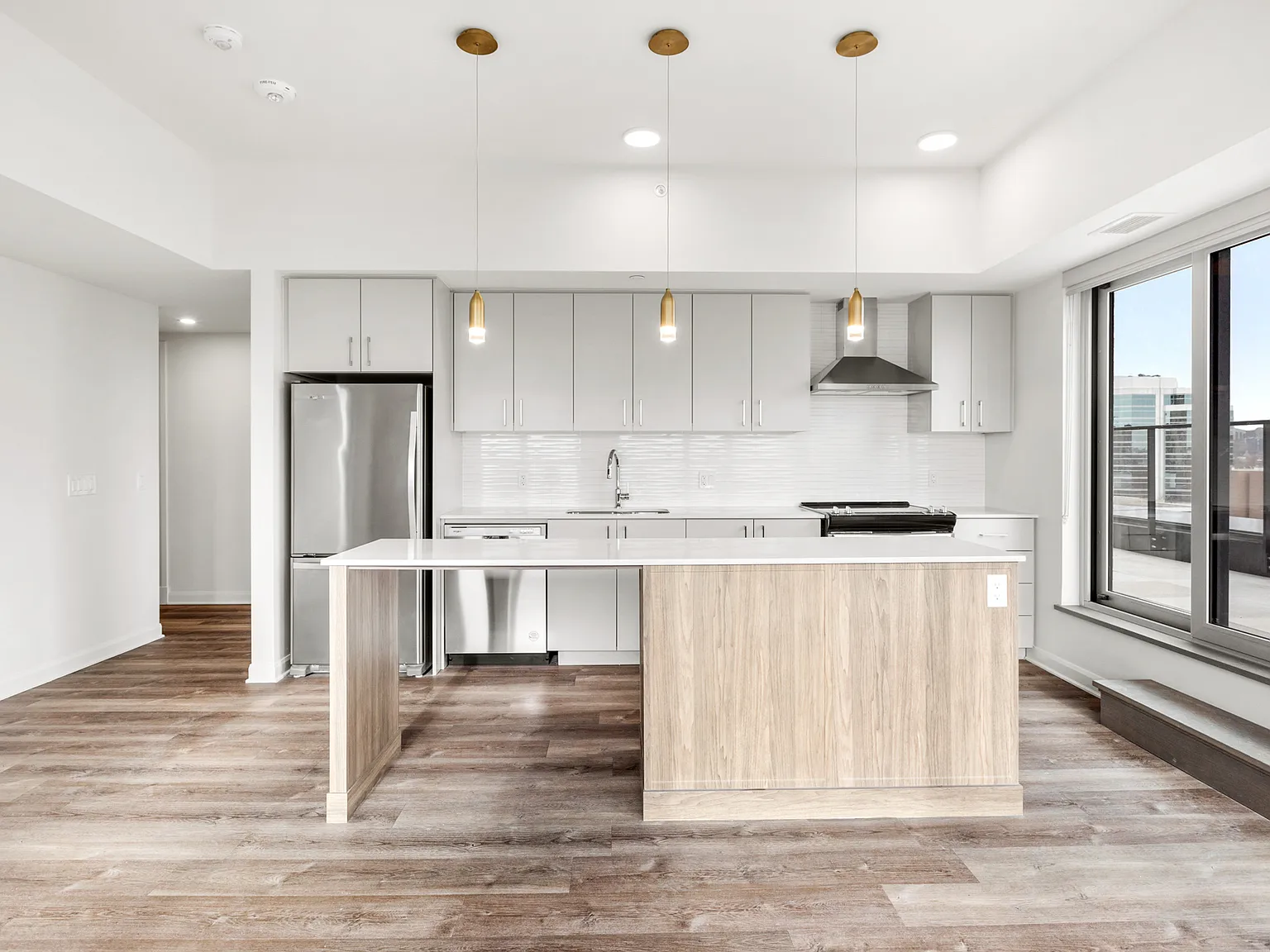 93 Norman — Photo 1