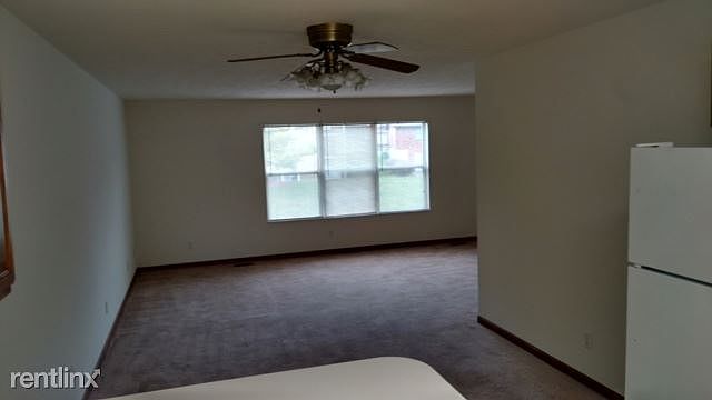 1st image of 447 Sycamore Dr