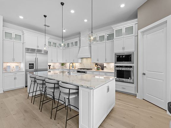 Bright and open kitchen with large center island