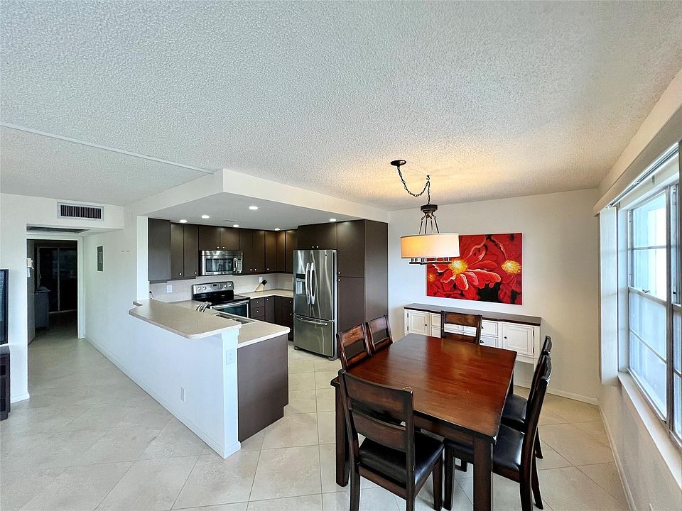 1st image of 3060 Lyndhurst #3060