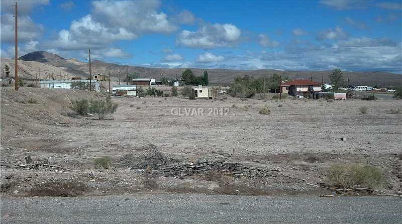 2nd image of 301 D Ave N