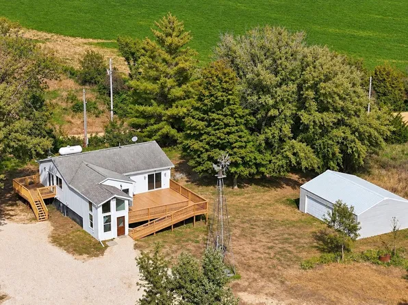 3270 335th St, Stuart, IA 50250
