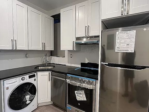 2nd image of 78 Christopher St APT 8