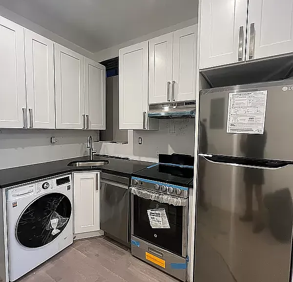 78 Christopher St #8 — Photo 2