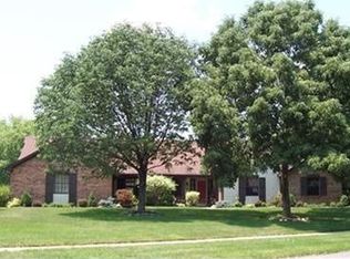 604 Highpoint Dr, Springboro, OH 45066