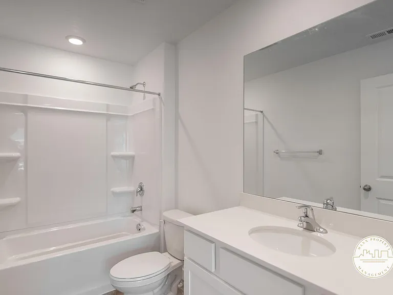 1432 S 3680 E — Photo 10