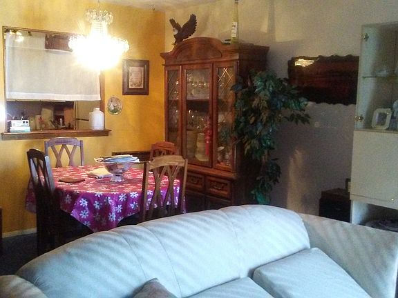 5th image of 536 E 86th St #201