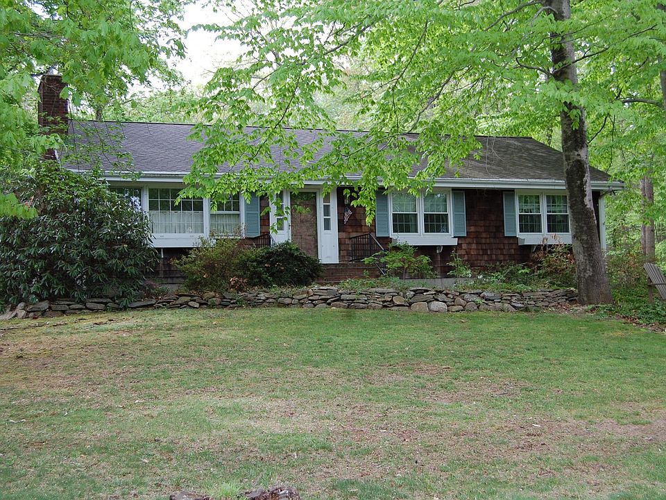 Charming Home in Huntington Area