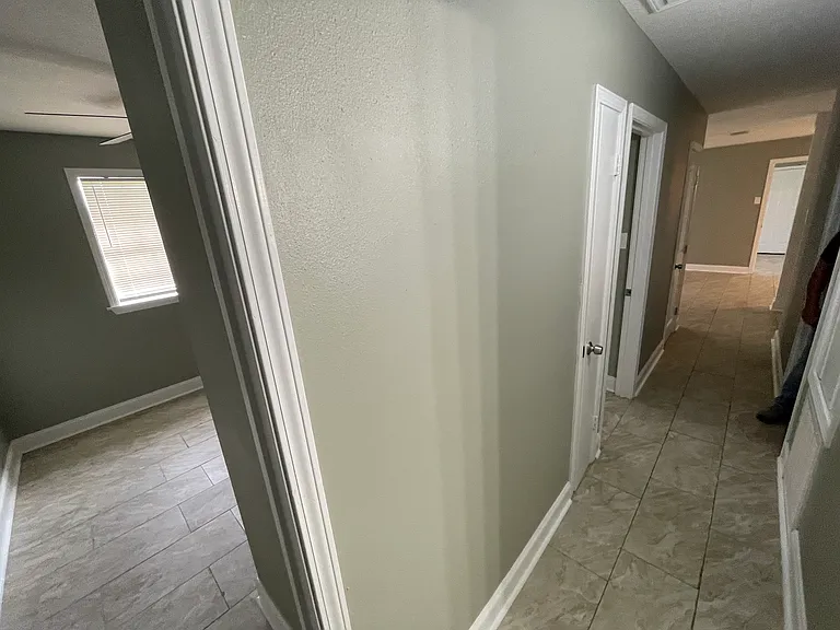 2764 Colony Ct — Photo 12