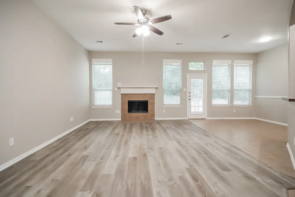 4 bed, 2.0 bath, 1777 sqft, $1,970 — Photo 3