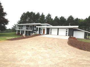 4772 Camp Daggett Rd, Boyne City, MI 49712