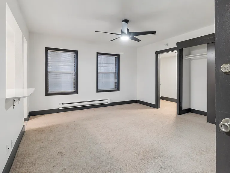 Lauriston Apartments — Photo 21