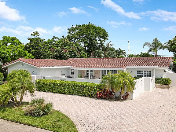 2nd image of 425 Marlin Road