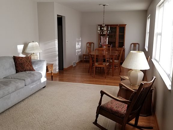 Living / Dining Rooms 