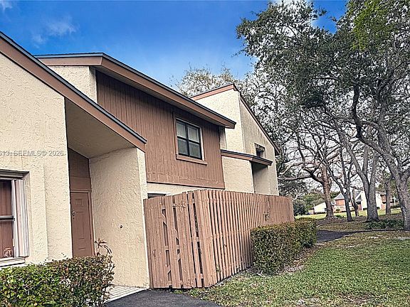 2nd image of 11535 SW 109th Rd #22A