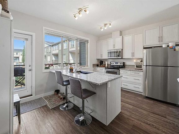4th image of 125 E Caribou Cres #604-RED