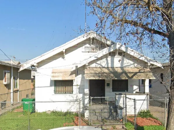 121 E Jackson St, Stockton, CA 95206