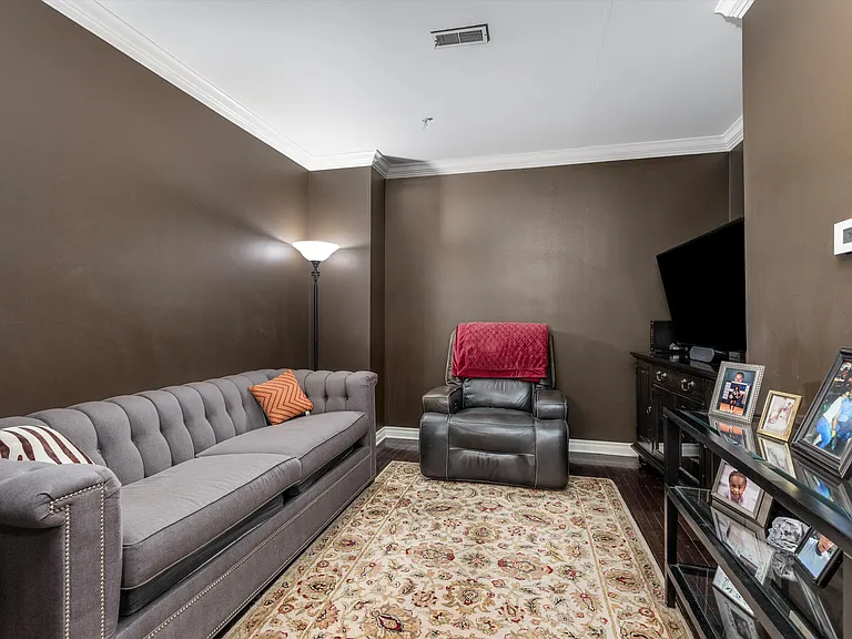 1393 Raliegh Pl — Photo 16