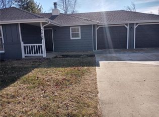 3813 Trail Rd, Lawrence, KS 66049