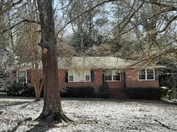 423 Lilac Dr, El Dorado, AR 71730