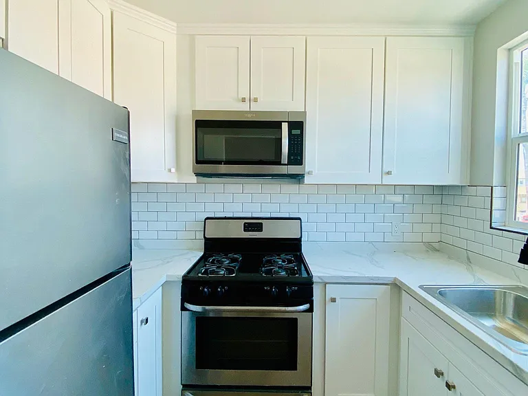 4131 Wilson Ave — Photo 5