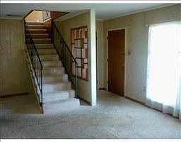 3rd image of 1758 Ridgeway Dr