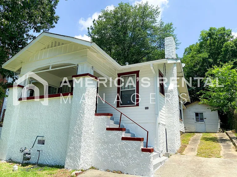 731 81st St S — Photo 2