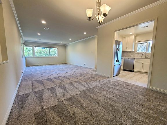 5th image of 820 University Ave #0