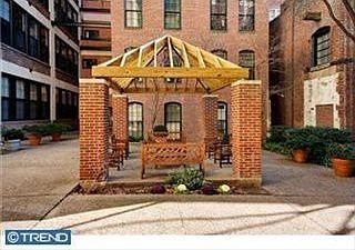 2nd image of 315 New St APT 309