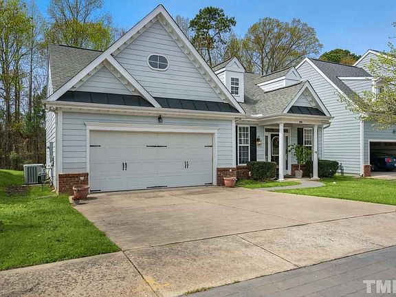 3rd image of 106 Shad Boat Ln