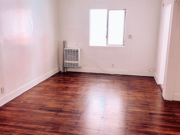 5th image of 144 N New Hampshire Ave APT 24
