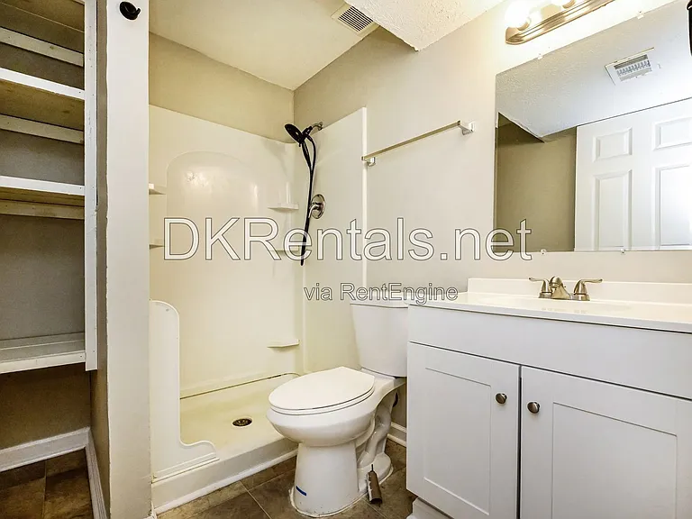 5728 Salem Rd — Photo 16